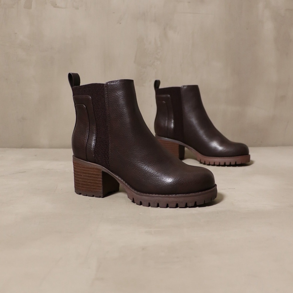 NWT Brown Leather Ankle Boots